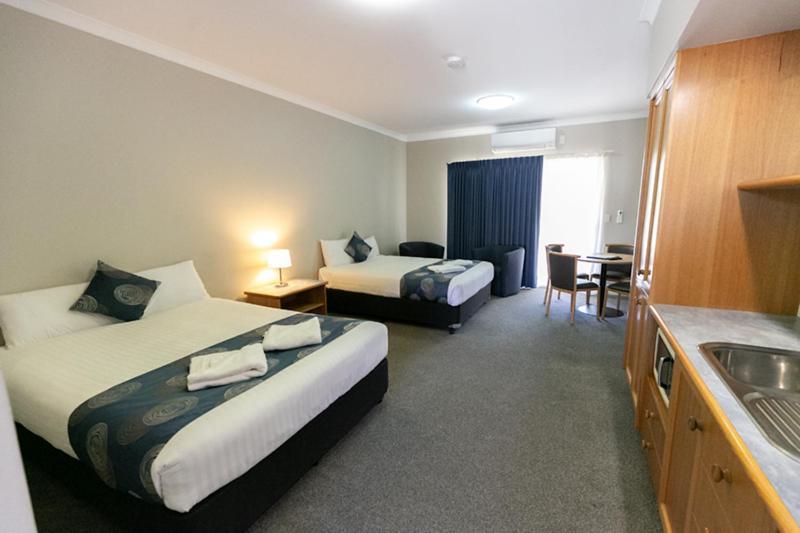 Esplanade Hotel Busselton Exterior photo