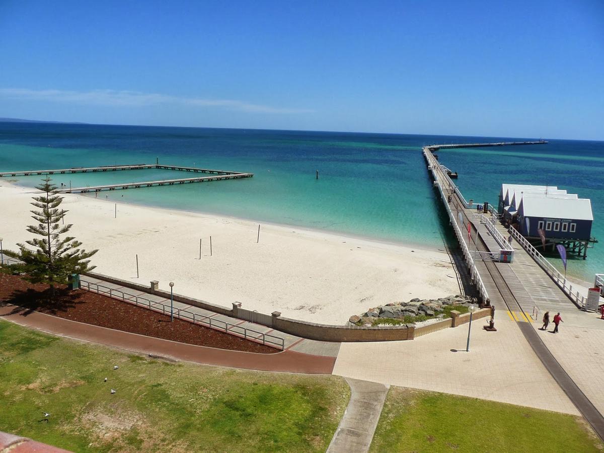 Esplanade Hotel Busselton Exterior photo
